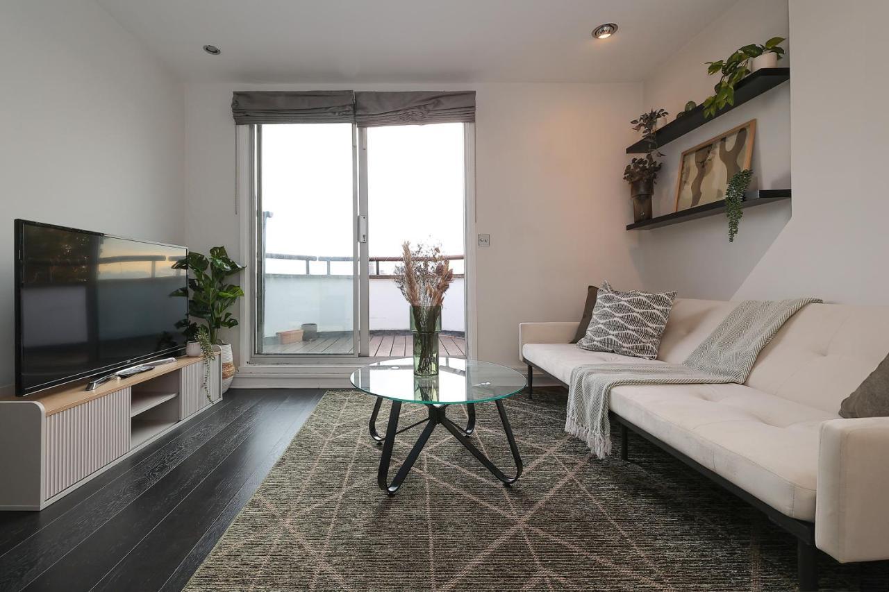 2 Bedroom Chic Apartment With Private Balcony In Notting Hill Лондон Екстериор снимка
